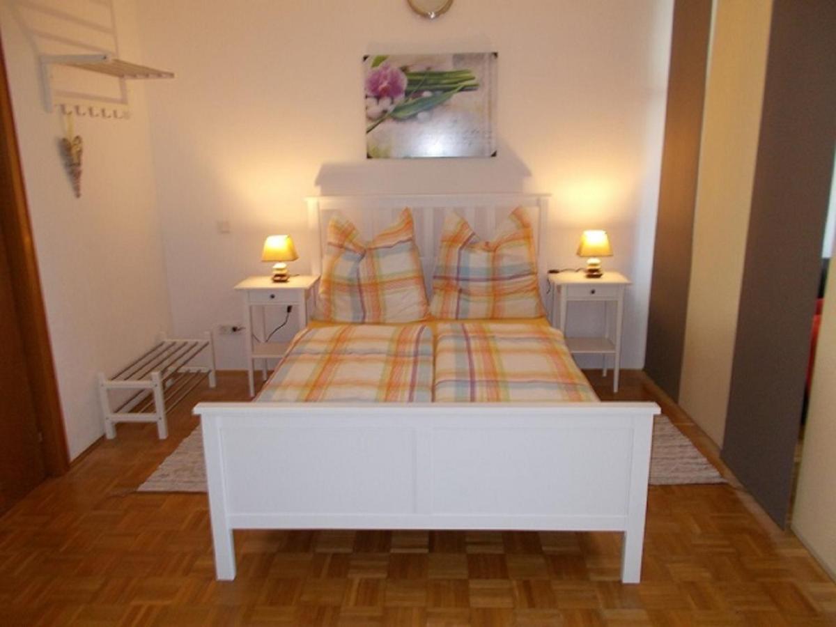 Ferienwohnung Familie Bauer Келхайм Екстериор снимка